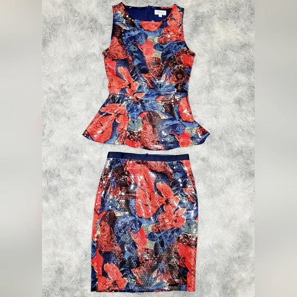 Red/Blue Floral Wolven "Sugared Fleur" Sequin Skirt Set, Small - Picture 3 of 5